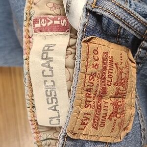 1990s LEVIS CLASSIC CAPRI 6x22 GIRLS WOMENS PRE-OWNED STRECH DENIM JEANS